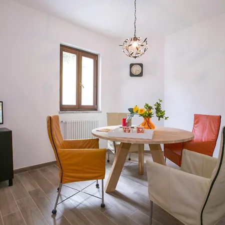 San Rocco Sleeps 8 Semesterbostad