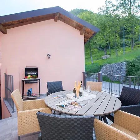 San Rocco Sleeps 8 * Plesio