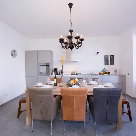 San Rocco Sleeps 8 * Plesio