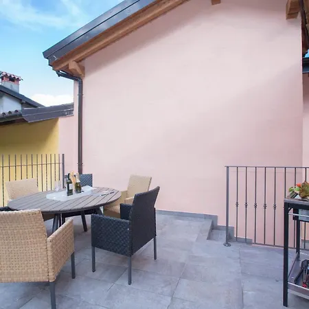 San Rocco Sleeps 8 *
