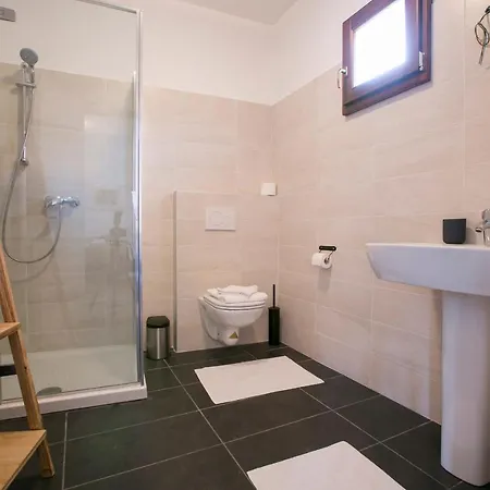 San Rocco Sleeps 8 * Plesio